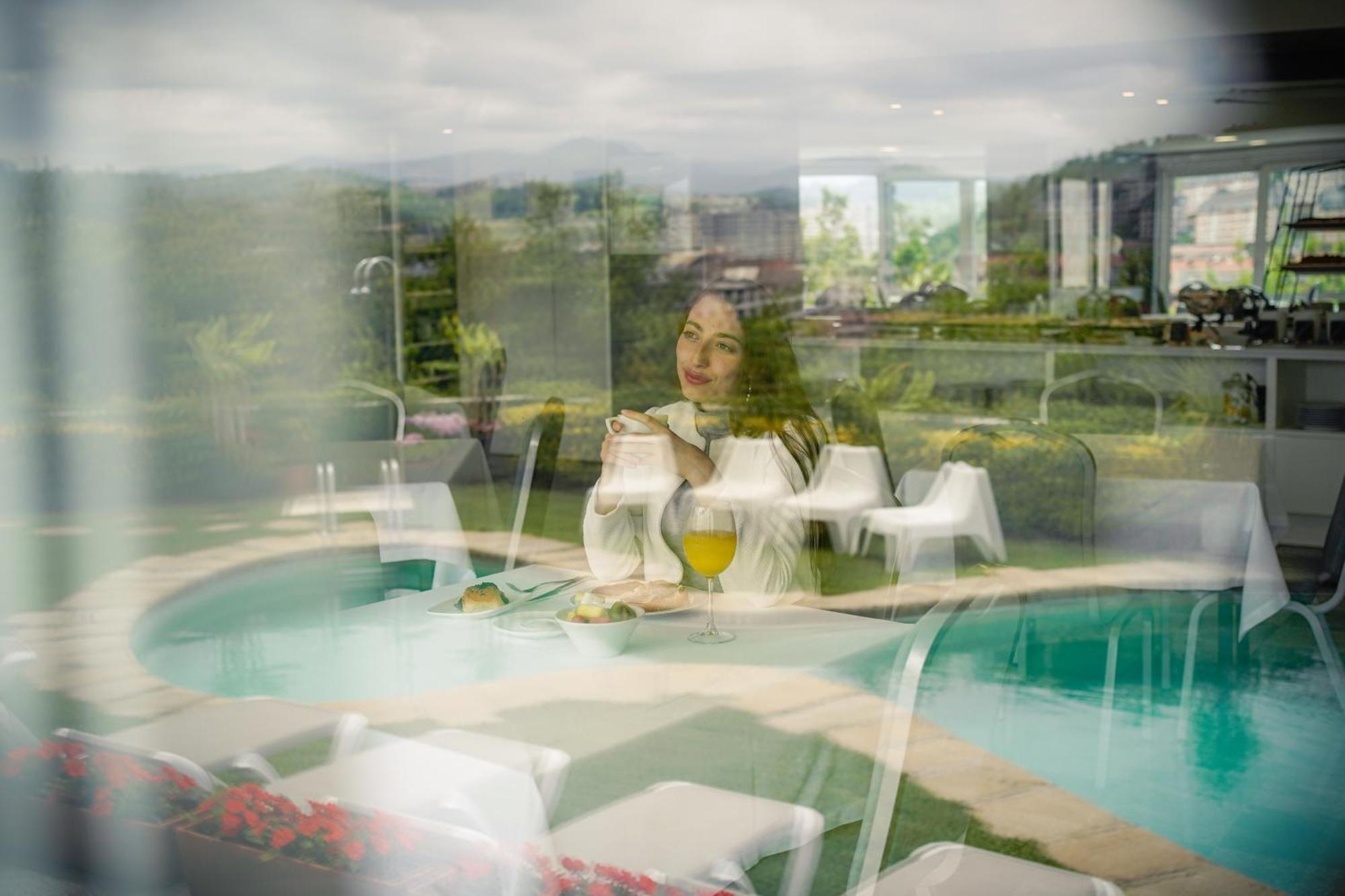 Hotel Avenida San Sebastian Luaran gambar