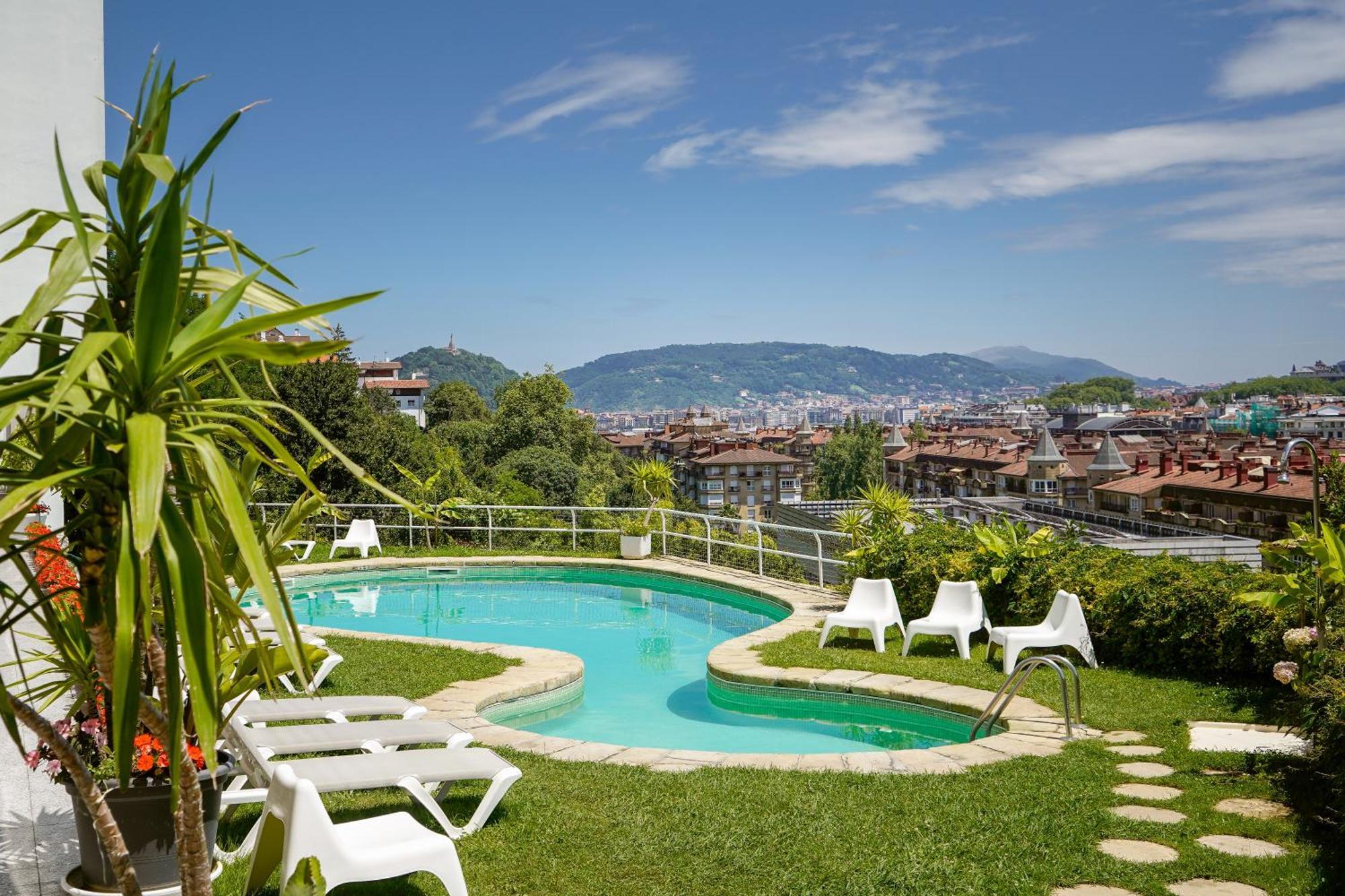 Hotel Avenida San Sebastian Luaran gambar