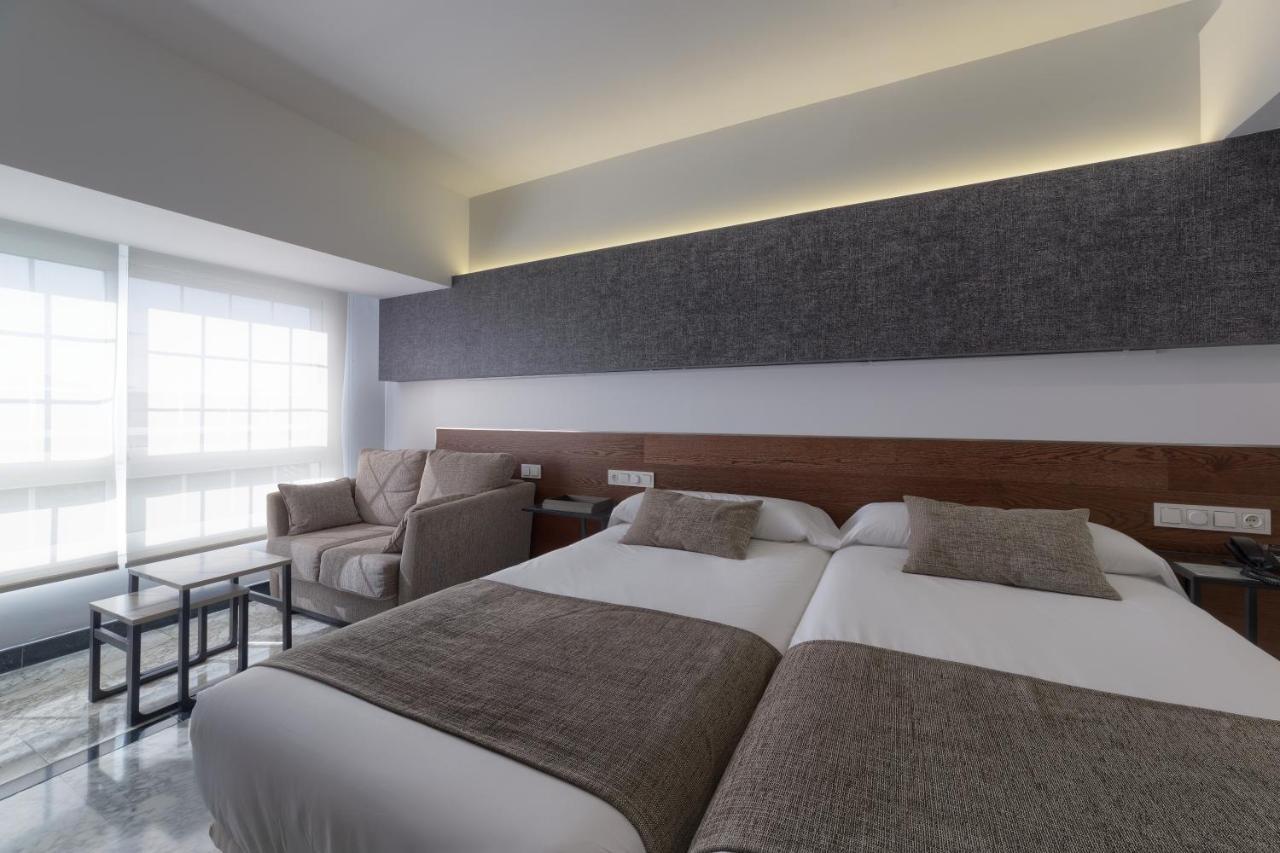 Hotel Avenida San Sebastian Luaran gambar